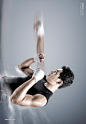 运动健身比赛创意拳击剑姬跑步海报