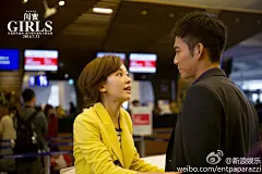 【《闺蜜》海报 余文乐钟汉良携闺蜜合体】 将于7月31日与全国观众见面的电影《闺蜜》近日曝光终极海报。@陳意涵@薛凯琪@杨子姗@余文樂@钟汉良@VanNess吳建豪 首次合体。同时一起曝光的“永远在一起”特辑|视频：《闺蜜》发布永远在一起版特辑 把他们不离不弃的珍贵友谊阐释得淋漓尽致。详情：http://t.cn/RvYXbDv