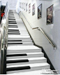 钢琴楼梯