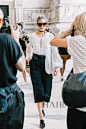 名媛奥利维亚·巴勒莫 (Olivia Palermo) 2017春夏巴黎时装周秀场外街拍