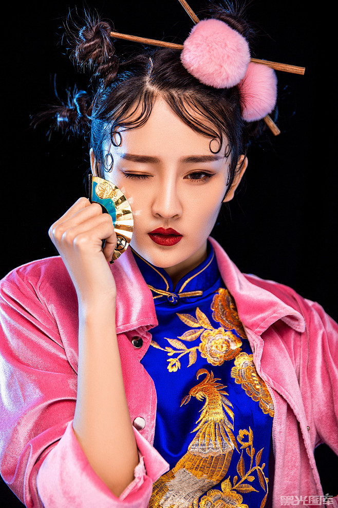 摄影师胡润的写真摄影作品《摄影师——胡润...