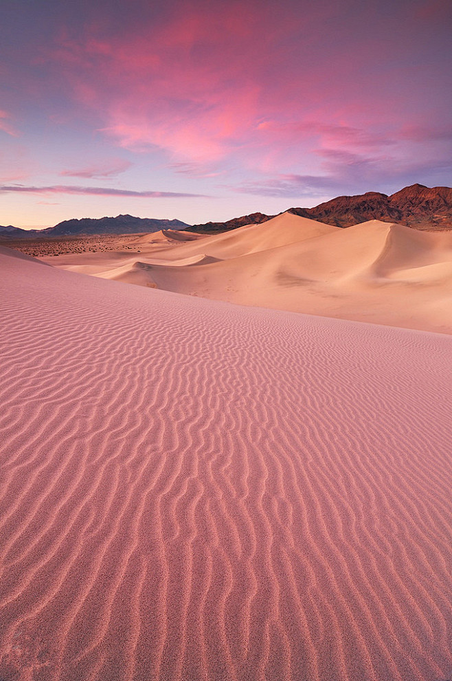 沙漠之梦 - 粉红色的沙丘，死亡谷国家公...