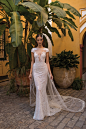World Exclusive: The Sparkling Berta Fall 2018 Seville Collection 42