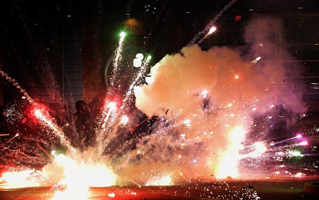 烟花爆炸