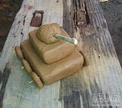 玩泥巴的小时候-爆笑笑话_经典笑话故事_成人笑话_搞笑图片笑死人_搞笑动态图片大全【2345每日一乐】