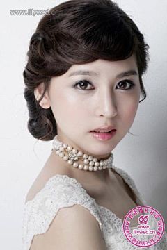 Zhengyao1112采集到新娘化妆