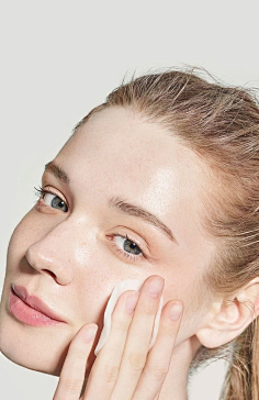 kr采集,小确幸采集到模特素材#国潮 #妆容#彩妆# #眼妆# #唇妆##护肤