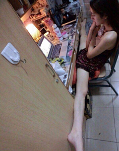 丿云淡风轻_采集到美腿