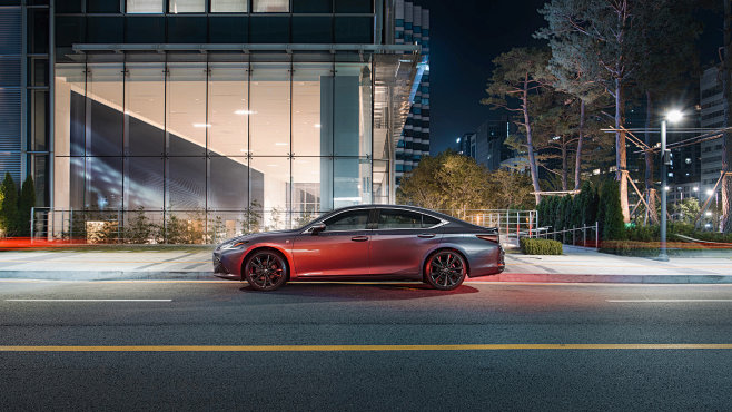 LEXUS ES300h F sport...