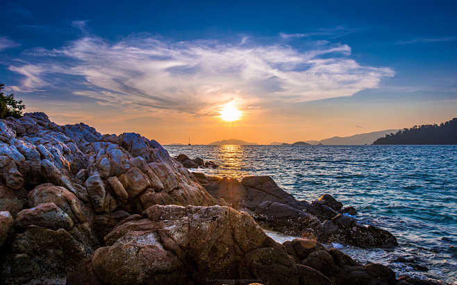 Lipe Sundown by Sett...