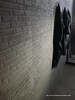 意大利原装进口蜜蜂瓷砖WORD UP沃德系列 手绘涂鸦艺术凹凸裸墙砖-淘宝网