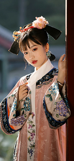uim采集到清汉女
