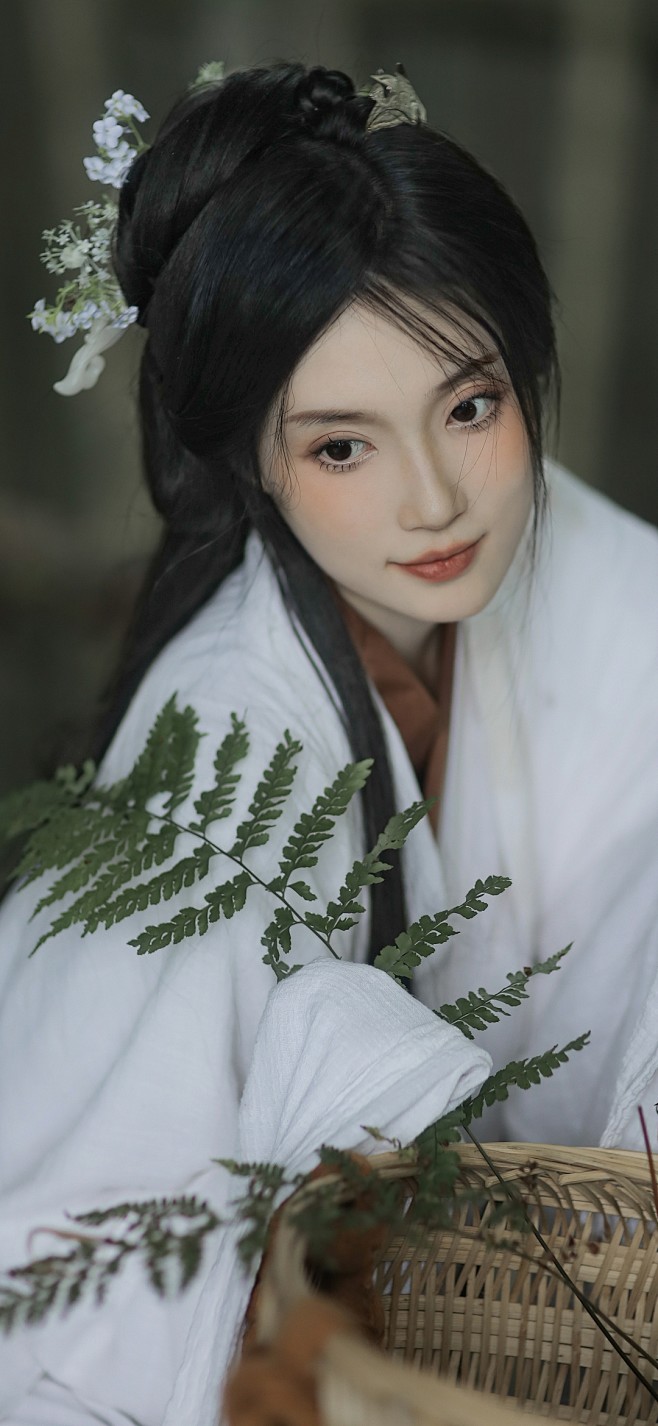 羌笛何须怨杨柳
采集@别致的七
柳柳杨柳...