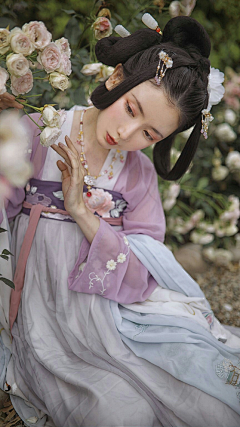 绒布小兔儿采集到古风摄影❀