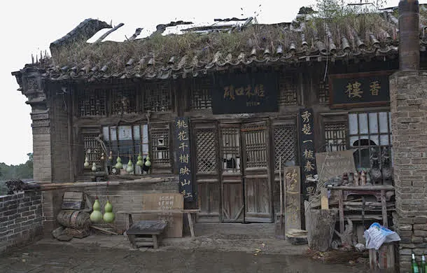 古建筑民宅_新图网 https://www.ixintu.com 民宅 木屋 建筑结构 破旧 古村落-花瓣网