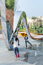 Lab D+H 实践 | 漫公园：一场地形感知之旅 Diffuse Park - A Topographic Sensation : 漫公园，是一座以丰富的地形调动人们感知的社区公园。漫公园的设计，是一次回归空间的设计实践，我们通过对地形的塑造，为身在其中的人们带来多感的体验乃至情感的交流。