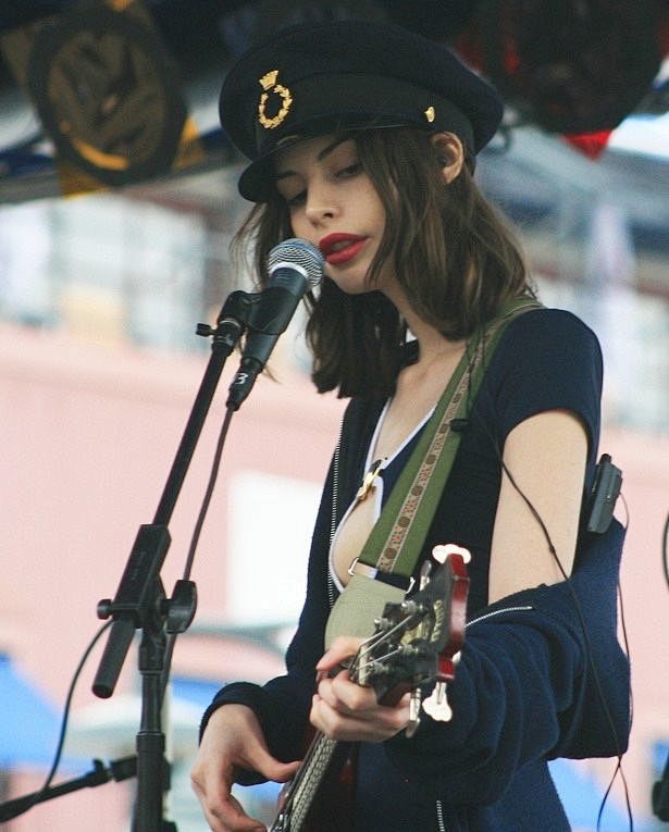 Charlotte Kemp-Muhl ...