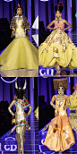 #杰斯看高级定制时装周# / Christian Dior Haute Couture S/S 2004 | John Galliano 把异域妖艳的埃及风情带入了Christian Dior 2004 春夏高定系列，服装和妆容金光奢丽的用色，浓重埃及风情元素的配饰，木乃伊、金字塔、狮身人面像等都在John Galliano的设计里越发疯狂起来。那是一个Dior大秀高定秀场一位难求的时期，多少人想挤进去看…多好的时代阿…
秀场音乐、模特表现都很精彩。
视频part1-LChristian Dior Spr