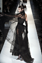 黑纱服饰设计
Jean Paul Gaultier Couture Spring 2009