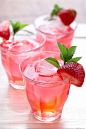 Spiked Strawberry Iced Tea Cocktail