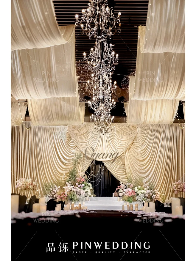 PinWedding｜轻奢香槟色韩式布幔婚礼图片_1.26图片素材-花瓣网