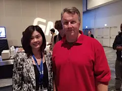 【智能硬件成硅谷VC新宠】美国著名创业孵化器Y Combinator创办人Paul Graham表示，他认为移动成功改变了传统行业，而一个创新公司要成功，最重要的是如何利用移动的有利因素改变大众从事某些行为的方式，同时他也看好日后智能硬件的发展趋势。Paul Graham说，像Uber就是一个极为成功的例子，它不能算是移动应用公司，但却充分地利用了移动的优势，这也符合Y Combinator投资的方向。如果进一步解释，他想看到的是可取代传统软件的应用，以及可连接用户需求的应用。#Y Combinator#