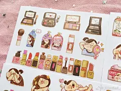 终于满血复活肥来啦。
美妆贴纸图透
画了各种可爱的化妆品们
20号 Meatball的铺子 直接上现货。
还有吃货 冬装也做了和纸版
这两天会陆续来图透
第一弹胶带目前出货情况正常，...展开全文c