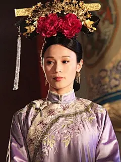 八福晋——石小群
温婉的八福晋也收获了很多粉丝，不知第二部能不能再续前缘。