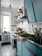 绿松石色的复古魅力，厨房丨橱柜设计。