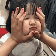 权律二表情包，
原谅我这段时间没更新 ​​​​