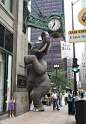 Elephant sculpture / street art: 