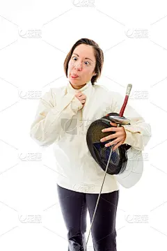 女击剑手吐着舌头