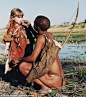 “小野人”女孩在非洲与动物的十年生活记录