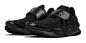Nike Sock Dart
       ——“Triple Black”全黑配色曝光
全黑配色的Sock Dart版本，预计将于2016年夏/秋季发售。