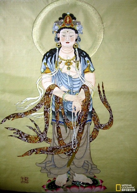 缂丝，因外形有“承空观之如雕缕之像”，如...
