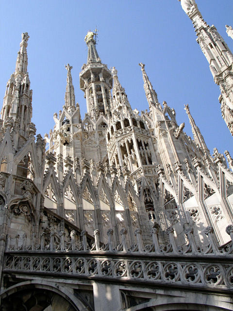 米兰主教座堂是世界上第二大教堂，仅次于梵...