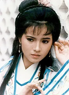 难忘的TVB古装美女——蓝洁
TVB中期当家花旦，有“靓绝五台山”之称。就因为美貌，所以古装扮相同样精彩，特别是她在《大话西游》中的女妖“春十三娘”，风骚艳丽不可方物！