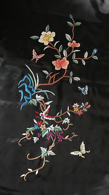 预定款真丝长条挂屏绣片手工刺绣蝴蝶牡丹花绣片衣服装饰绣片-淘宝网图片_服饰设定古风——花样/刺绣/印花/花纹图片素材-花瓣网
