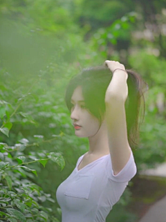 奔跑的灵魂采集到美女6