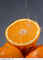 高速摄影-橙子上的水滴
