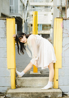 闪腰不闪火采集到美女