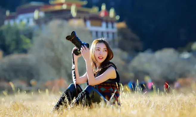 《那一抹阳光下的微笑》_游侠客摄影网_摄影旅游网站 _摄影   人像采下来#率叶插件，让花瓣网更好用_http://ly.jiuxihuan.net/?yqr=17466496#_急急如率令-B54072767B- -P2567296996P- _T2019730 