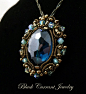 Blue Crystal Pendant by blackcurrantjewelry@北坤人素材