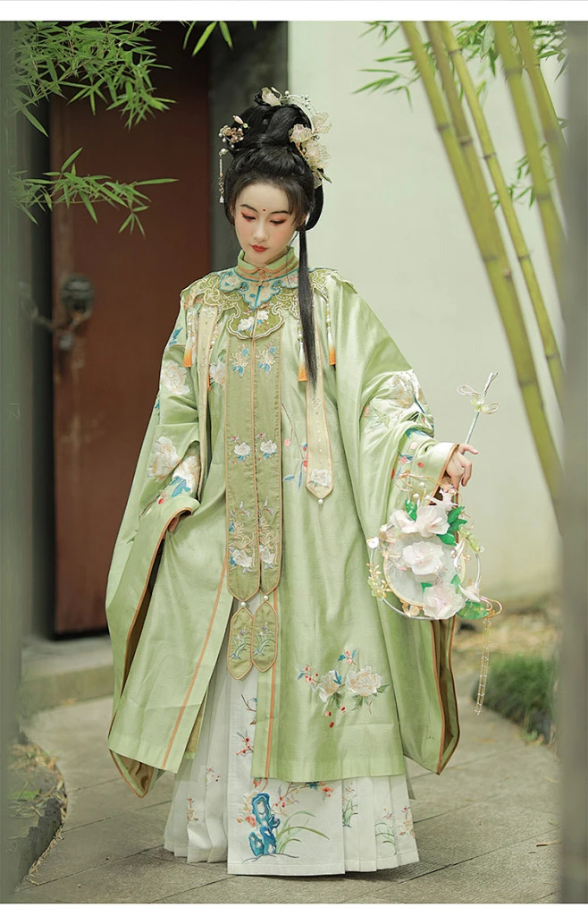 燕云织造局【芙蓉露白】明制立领对襟云肩马面裙套装原创汉服女-淘宝网-花瓣网