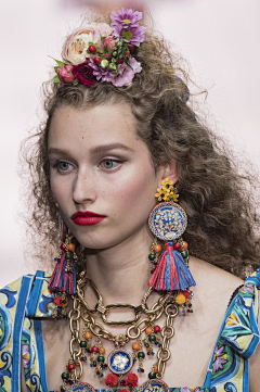三天er采集到Dolce&Gabbana2019年春夏高级成衣时装发布