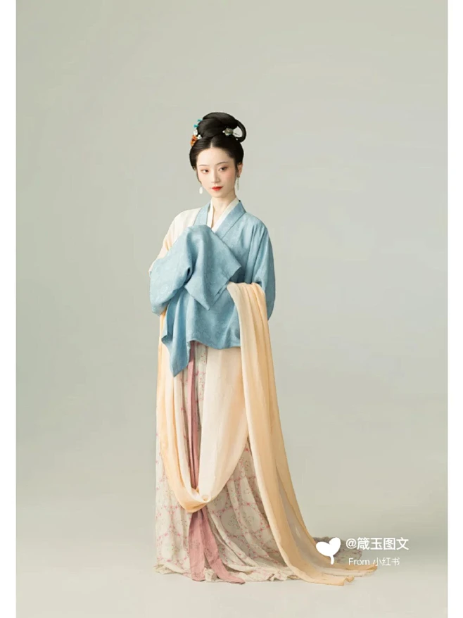 宋代女子服饰素材1-花瓣网