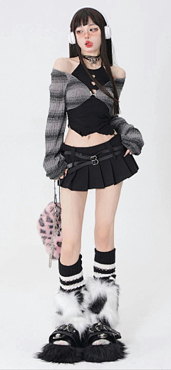 明山月采集到亚系潮服