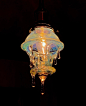 《 融 化 的 灯 》- 艺术家kumbhglass作品 

像融化的冰滴 像等待绽放的花朵 像舞动的水母 闪耀别样的梦幻色彩 ​​​​