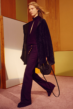 MollyChi采集到Chloe Resort 2018