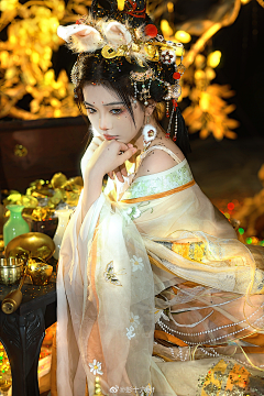 惊寂光采集到美人